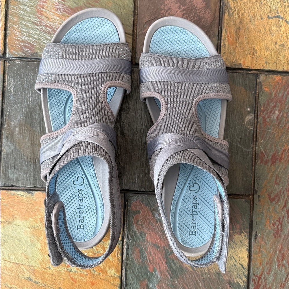 BareTraps Soozie Rebound Technology Gray Light Blue Footbed Sport Sandal Size 9 - Picture 9 of 12